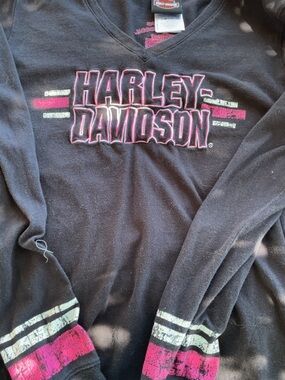 Harley-Davidson Black Tee with Pink Trim and Logo